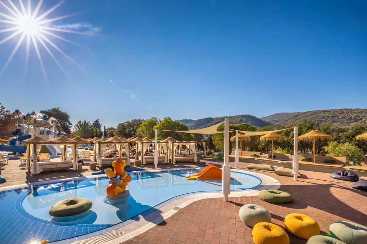 Trim Sunny Apartments By Valamar Stari Grad  Exterior foto