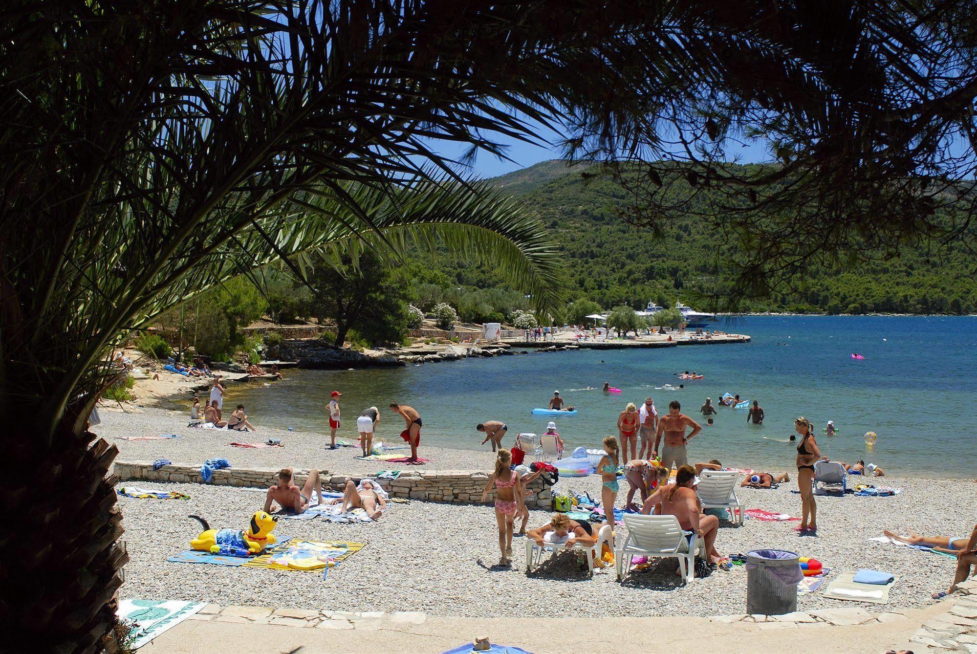 Trim Sunny Apartments By Valamar Stari Grad  Exterior foto